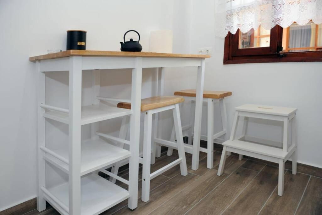 Retro Boutique Apt W Balcony In Historical Area Apartment Солун Екстериор снимка