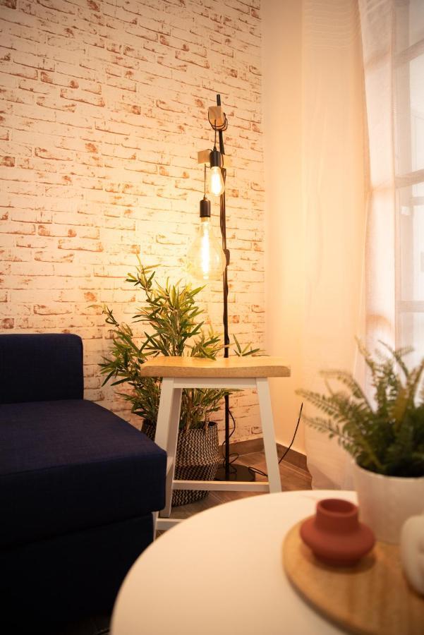 Retro Boutique Apt W Balcony In Historical Area Apartment Солун Екстериор снимка