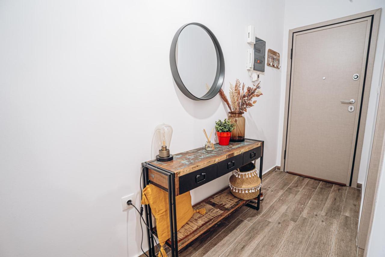 Retro Boutique Apt W Balcony In Historical Area Apartment Солун Екстериор снимка