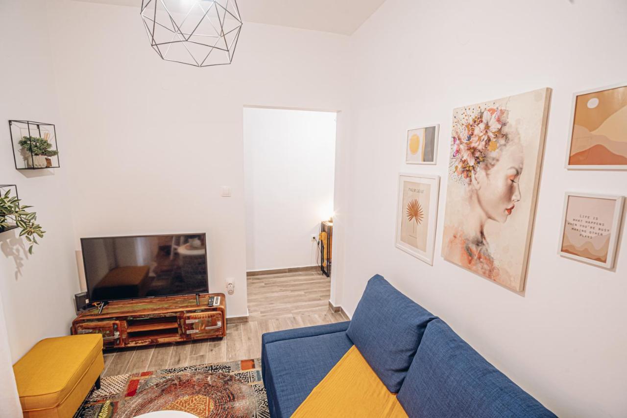 Retro Boutique Apt W Balcony In Historical Area Apartment Солун Екстериор снимка